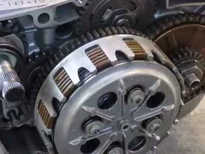 摩托車離合器的使用維護
